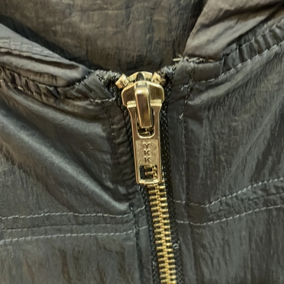 Nwot Soma Weekend rain jacket with waist sinches, zippered front, hood and - Picture 3 of 7